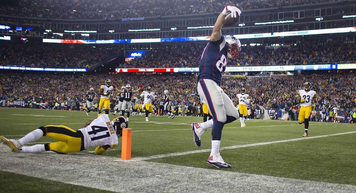 Rob-Gronkowski-Week-1.jpg